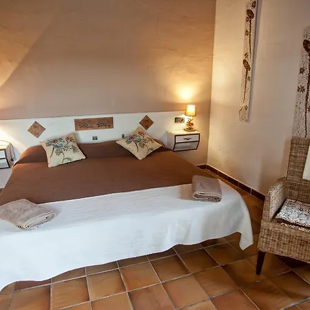 Es Carbo Bed & Breakfast Ses Salines (Mallorca)